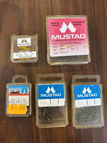 Boîtes hameçons vintage - , d'hameçons